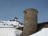 10 Torretta sulla diga del Lago d'Aviasco 